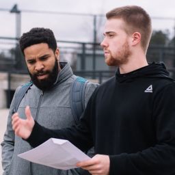 how can coaches send team updates