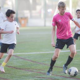 how do sports clubs manage parents